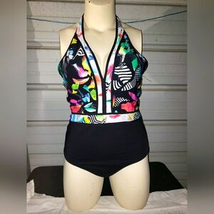 Plus Size 22 women's 3x Swimsuit one piece colorful swim 🏊‍♂️ halter new